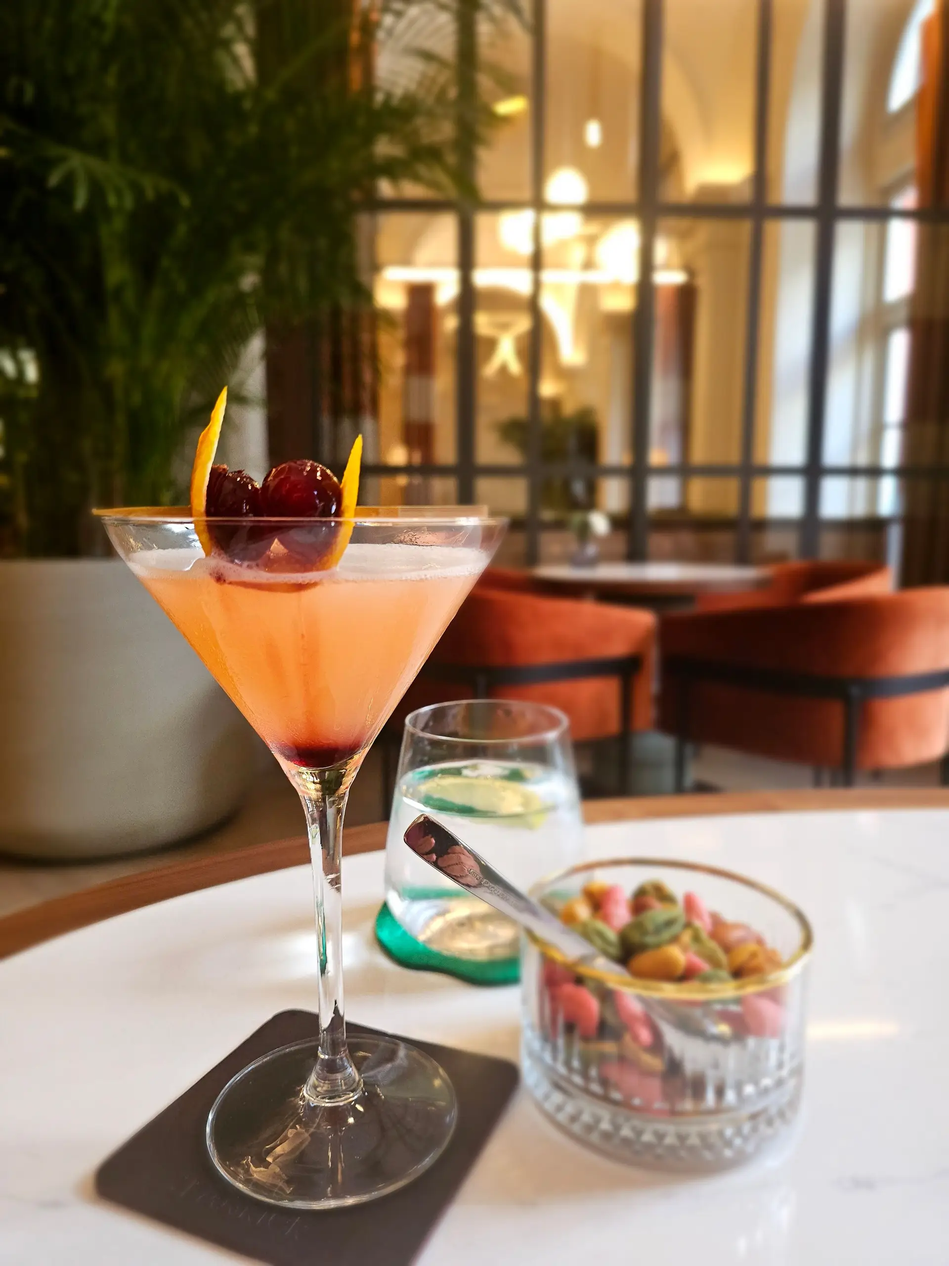Luxurious refreshment presentation
